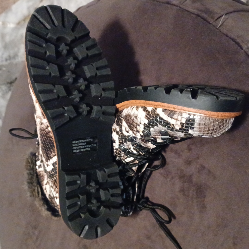Women's Size 10 Report Booties. Snake Pattern Fau… - image 3